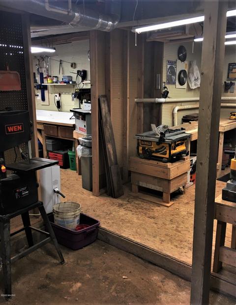 322 N Mill St, Stanton, MI 48888 photo 50