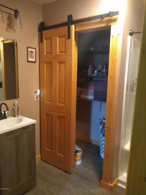 4067 S Riverview Dr, Hesperia, MI 49421 photo 8