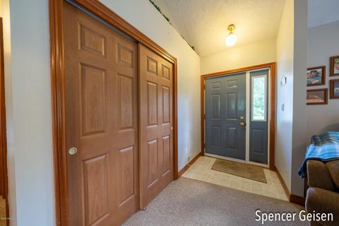 6419 Dusty Ln, Belding, MI 48809 photo 3