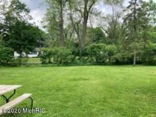 909 Maple St, Albion, MI 49224 photo 8