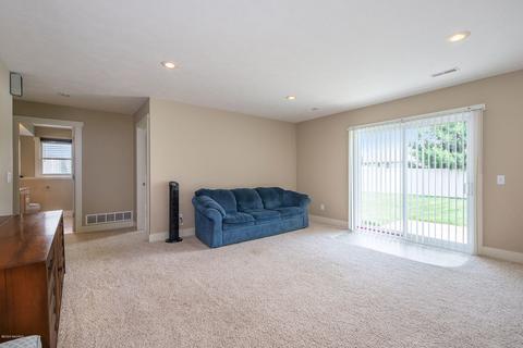 8744 Willowrun Dr, Jenison, MI 49428 photo 19
