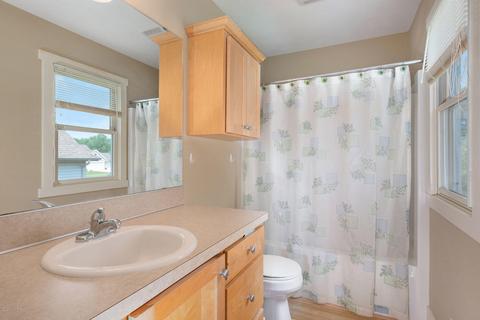 8744 Willowrun Dr, Jenison, MI 49428 photo 14