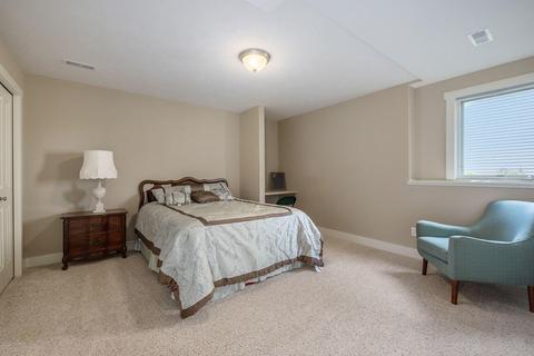 8744 Willowrun Dr, Jenison, MI 49428 photo 21