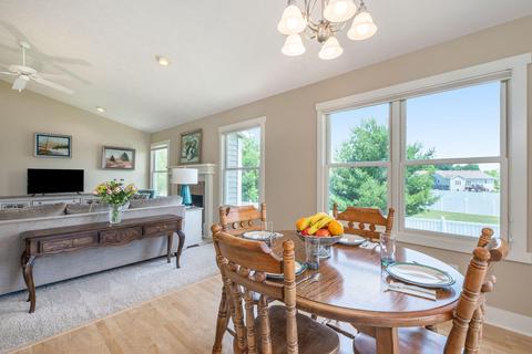 8744 Willowrun Dr, Jenison, MI 49428 photo 5