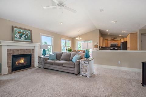 8744 Willowrun Dr, Jenison, MI 49428 photo 4