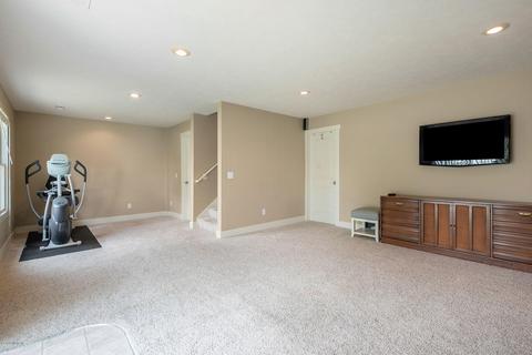 8744 Willowrun Dr, Jenison, MI 49428 photo 20