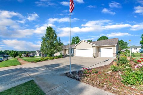 4005 Ronalds Rd, Dorr, MI 49323 photo 3