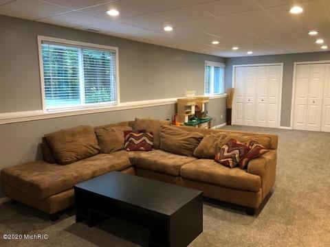 4017 Valkyrie Ln, Dorr, MI 49323 photo 11