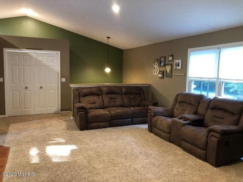 4017 Valkyrie Ln, Dorr, MI 49323 photo 6