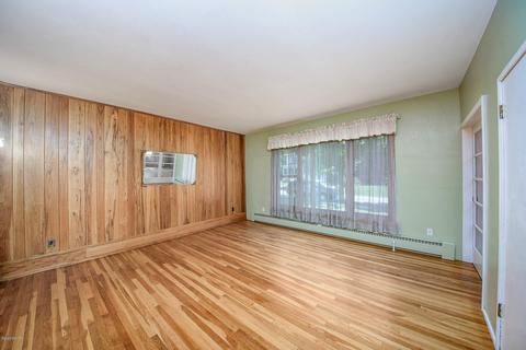 265 E Fifth St, Constantine, MI 49042 photo 11
