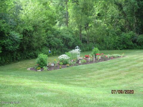 11694 Edgewood Dr, Bellevue, MI 49021 photo 30