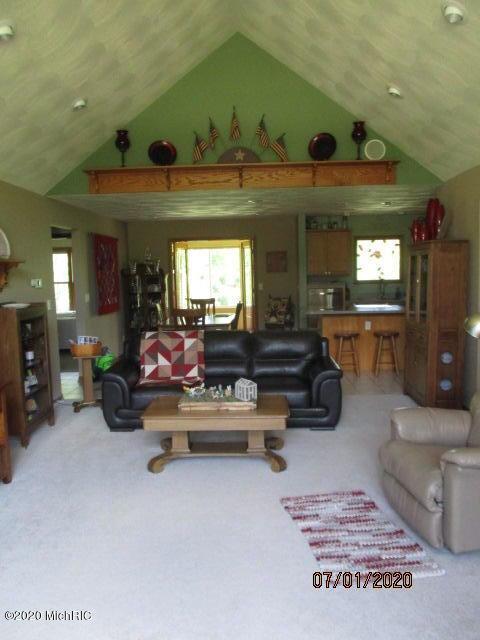 11694 Edgewood Dr, Bellevue, MI 49021 photo 15