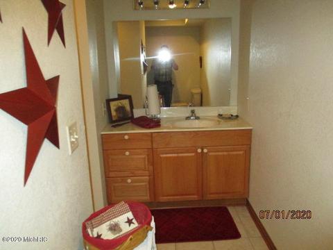 11694 Edgewood Dr, Bellevue, MI 49021 photo 26