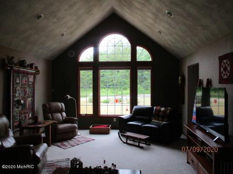 11694 Edgewood Dr, Bellevue, MI 49021 photo 12