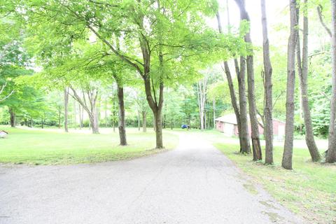 866 11th St, Plainwell, MI 49080 photo 13