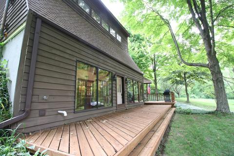 866 11th St, Plainwell, MI 49080 photo 5