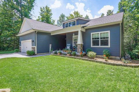 4228 Amazon Dr, Lowell, MI 49331 photo 2