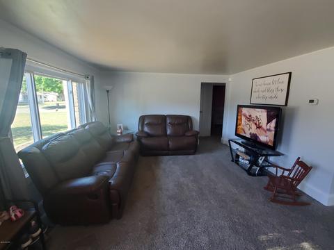 434 Eighth Ave, Three Rivers, MI 49093 photo 4