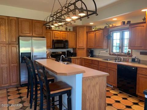 5680 E Bacon Rd, Osseo, MI 49266 photo 6