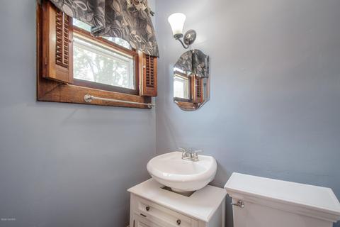 512 Walnut St, Three Rivers, MI 49093 photo 16