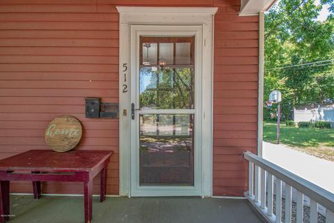 512 Walnut St, Three Rivers, MI 49093 photo 4