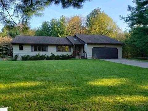 500 E River Rd, Mount Pleasant, MI 48858 photo 1