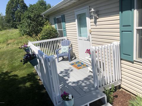 10331 Fairway Dr, Jerome, MI 49249 photo 3