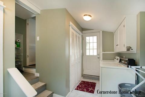 223 Maple St, Lowell, MI 49331 photo 8
