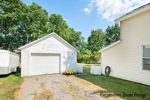 223 Maple St, Lowell, MI 49331 photo 23