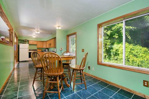 210 E Parmeter Rd, Ionia, MI 48846 photo 12