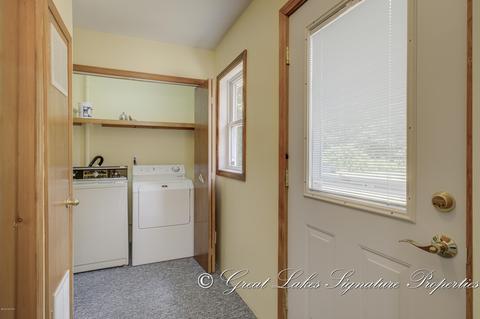 1341 E Jackson St, White Cloud, MI 49349 photo 17