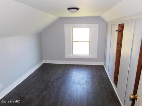 1025 Davis St, Manistee, MI 49660 photo 15