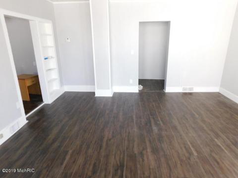 1025 Davis St, Manistee, MI 49660 photo 13