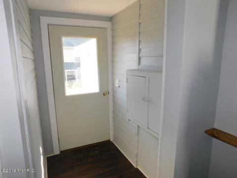 1025 Davis St, Manistee, MI 49660 photo 14