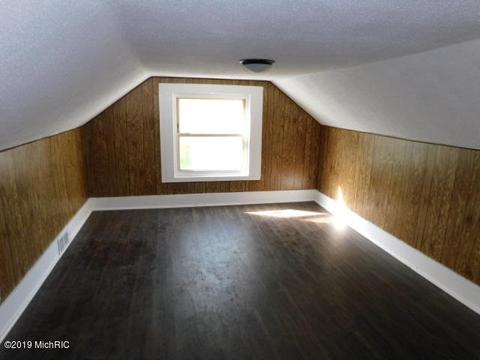 1025 Davis St, Manistee, MI 49660 photo 16