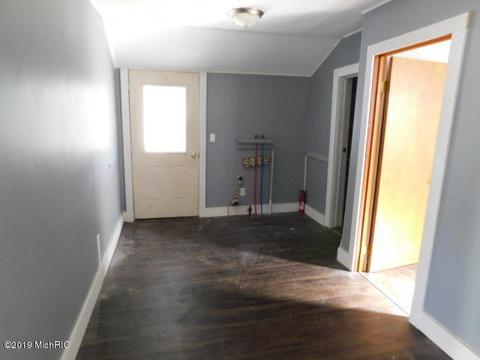 1025 Davis St, Manistee, MI 49660 photo 18