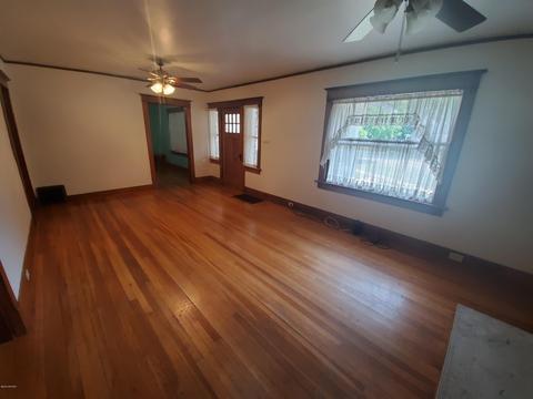 345 Centreville Rd, Constantine, MI 49042 photo 6