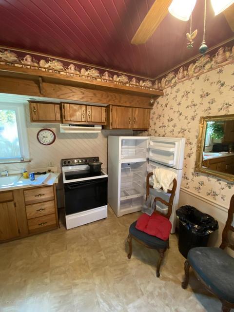 136 E Pearl St, Coldwater, MI 49036 photo 10