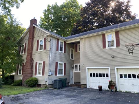 136 E Pearl St, Coldwater, MI 49036 photo 2