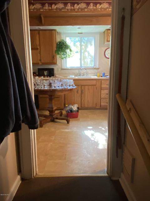 136 E Pearl St, Coldwater, MI 49036 photo 8