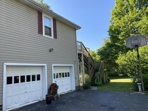 136 E Pearl St, Coldwater, MI 49036 photo 3