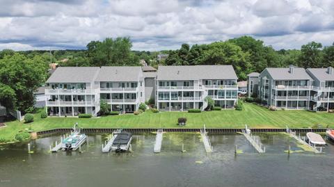 237 Riverfront Dr, Spring Lake, MI 49456 photo 12