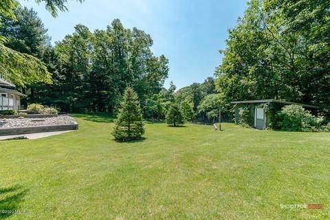 203 Pinecrest Rd, Whitehall, MI 49461 photo 12