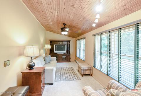 203 Pinecrest Rd, Whitehall, MI 49461 photo 18
