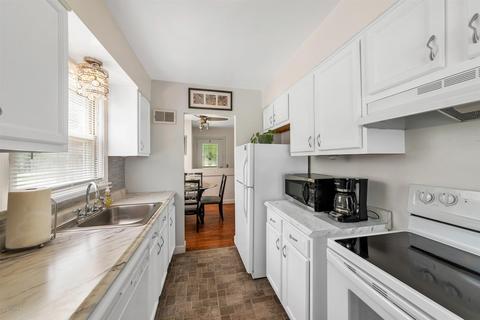 228 N Orient St, Parchment, MI 49004 photo 10