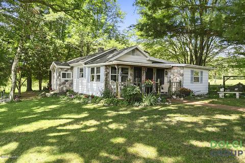 5643 E 4 Mile Rd, White Cloud, MI 49349 photo 3