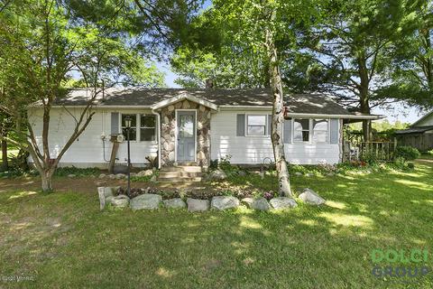 5643 E 4 Mile Rd, White Cloud, MI 49349 photo 1