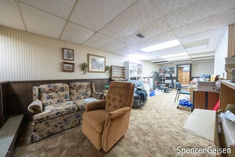 405 Putney St, Belding, MI 48809 photo 22