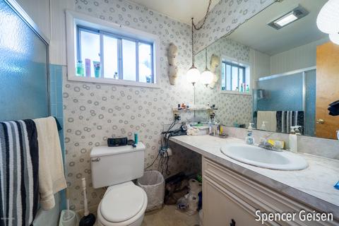 405 Putney St, Belding, MI 48809 photo 17