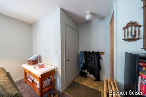 405 Putney St, Belding, MI 48809 photo 3
